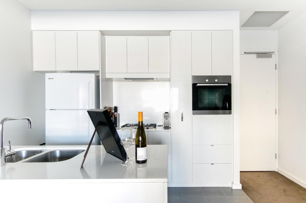 Lux 2Br Apt On Hindmarsh Sq-Pool-Gym-Sauna-Parking Adelajda Zewnętrze zdjęcie